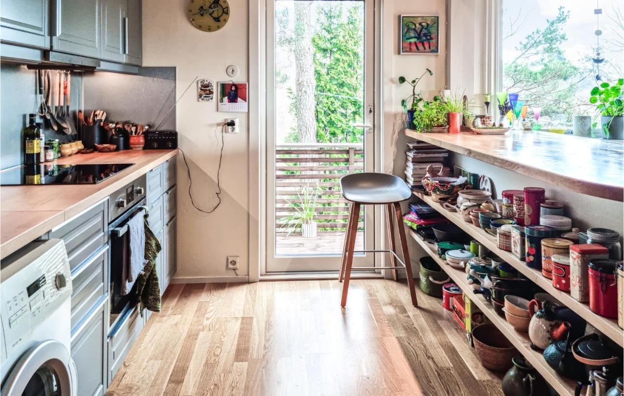 Holiday home Gorgeous In With Kitchen Kristiansand